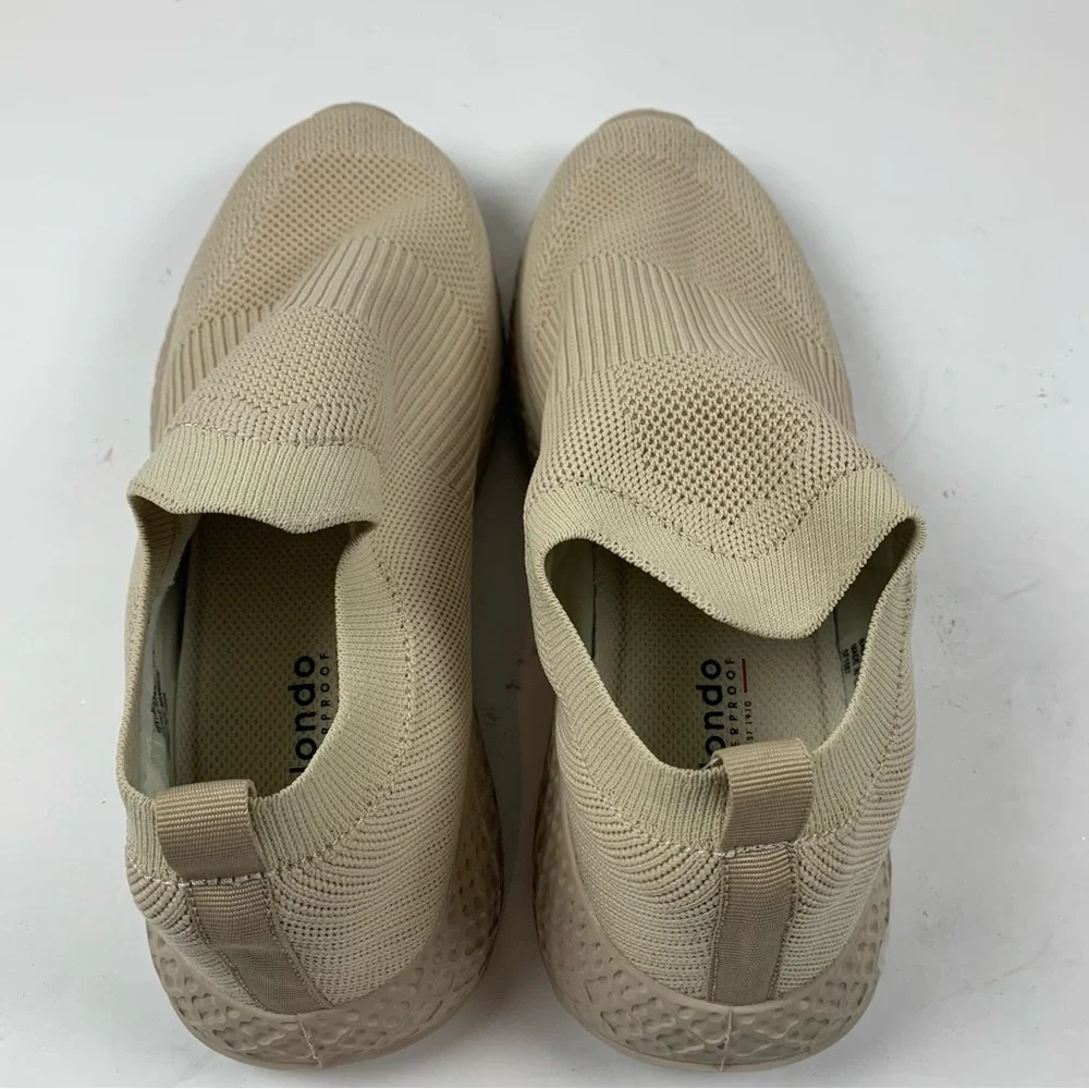Blondo Womens Shara Slip On Knit Stretch Sneakers Tan Textured Size 8 NWOB 7233‎
